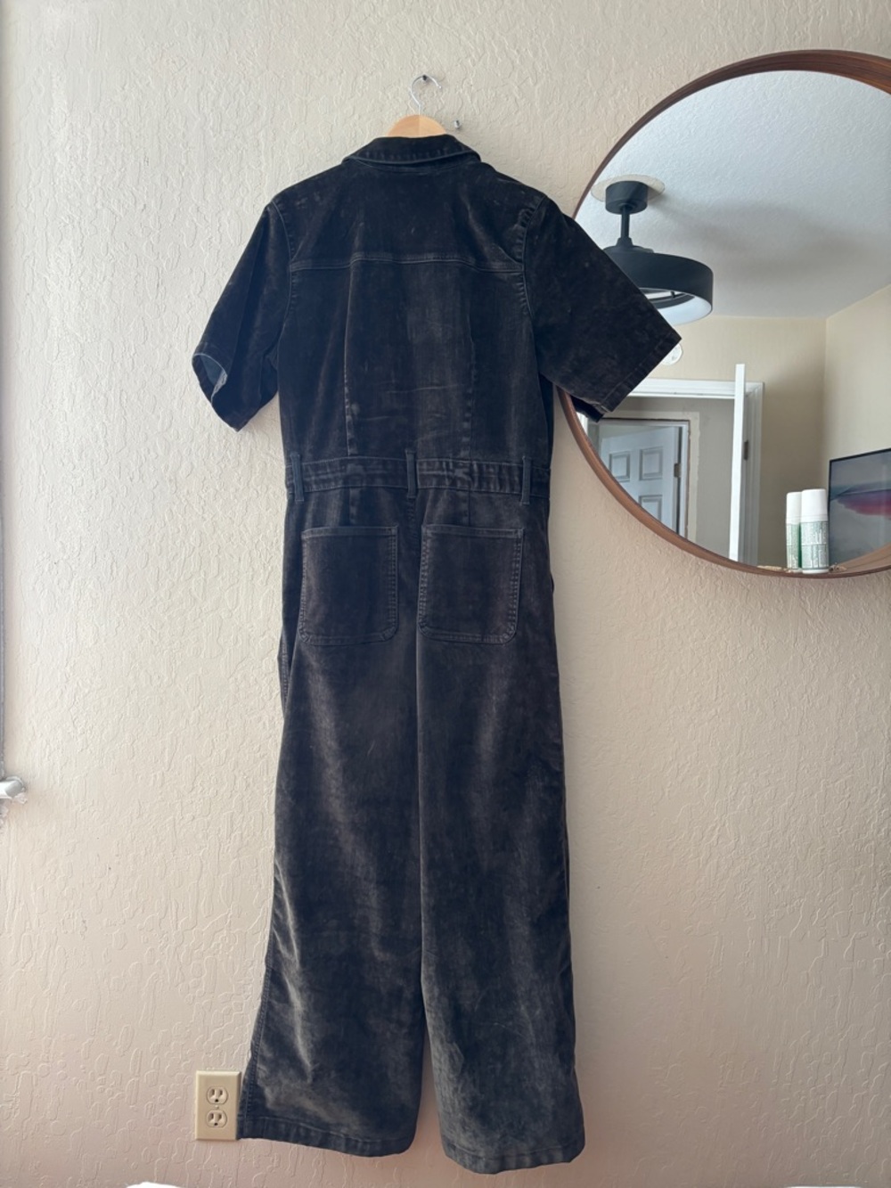 Velvet dark green jumpsuit - Picture 2 of 5
